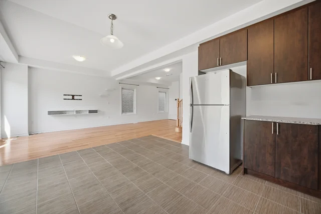 420 Van Dusen Avenue, Southgate - photo 19