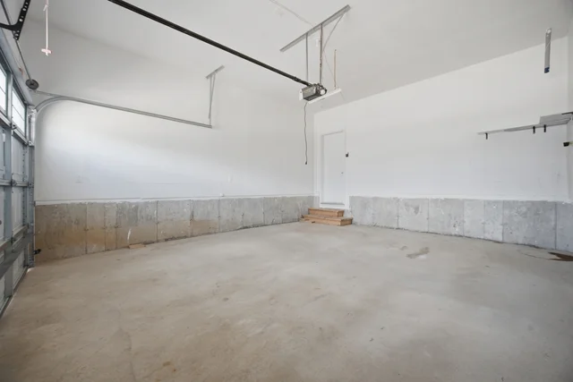 420 Van Dusen Avenue, Southgate - photo 42