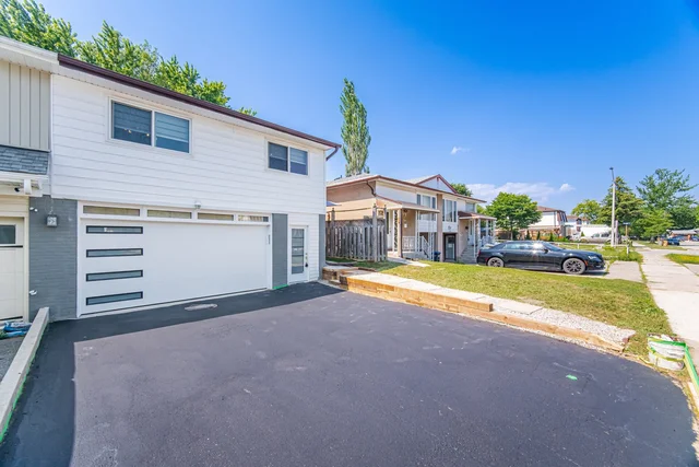 2599 Lundene Road, Mississauga - photo 2