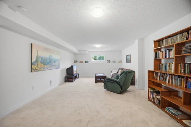 173 Church Street North, Everett - photo 39
