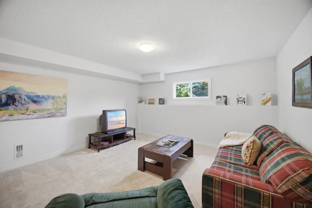 173 Church Street North, Everett - photo 40