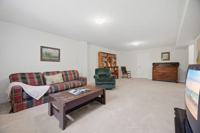 173 Church Street North, Everett - photo 41