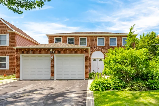 18 Jill Crescent, Brampton - photo 1