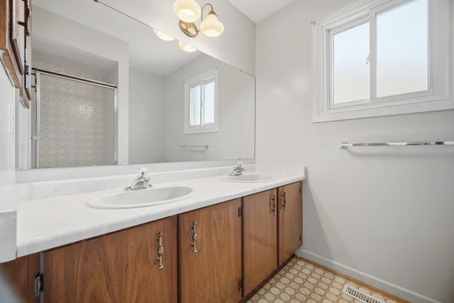 18 Jill Crescent, Brampton - photo 44