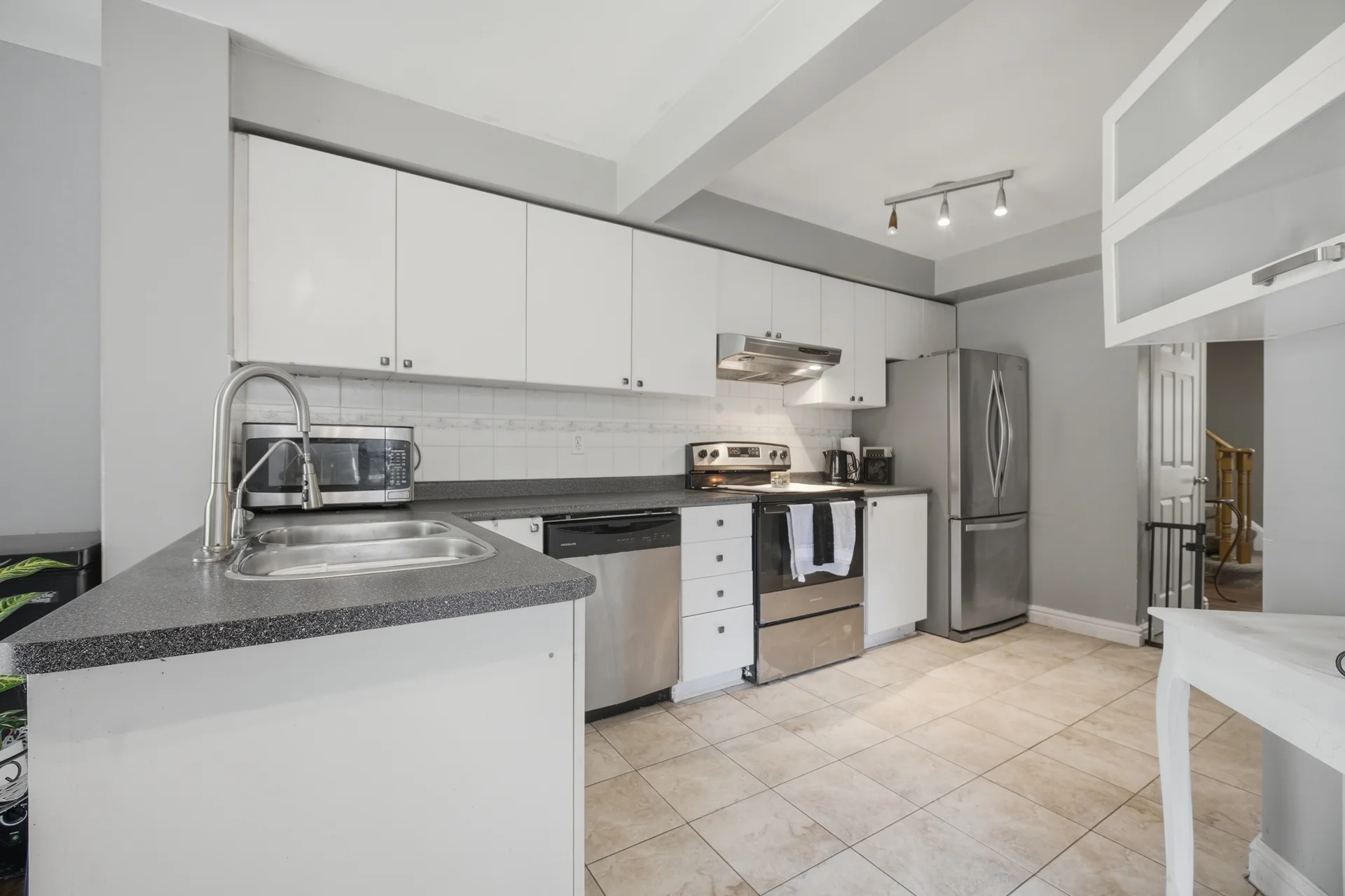 40 Langdale Crescent, Brampton - photo 15