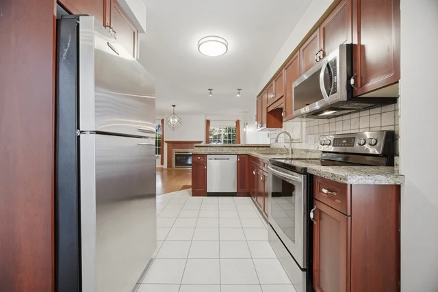1473 Headon Road, Burlington - photo 17