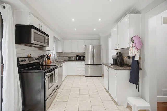 121 Bob O'Link Avenue, Vaughan - photo 21