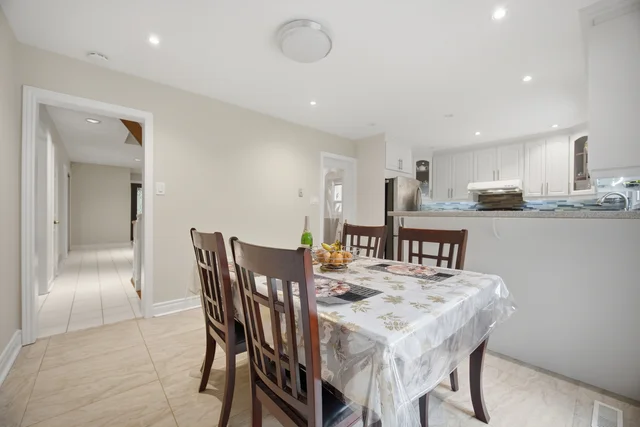 2542 Pollard Drive, Mississauga - photo 18