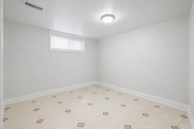 50 Cobb Avenue, North York - photo 78
