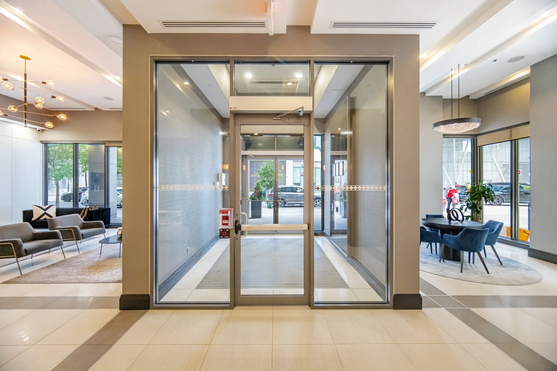 19 Grand Trunk Crescent #3708, Toronto - photo 3