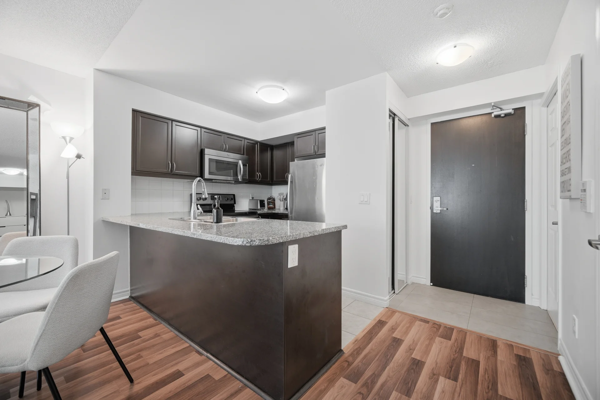19 Grand Trunk Crescent #3708, Toronto - photo 9