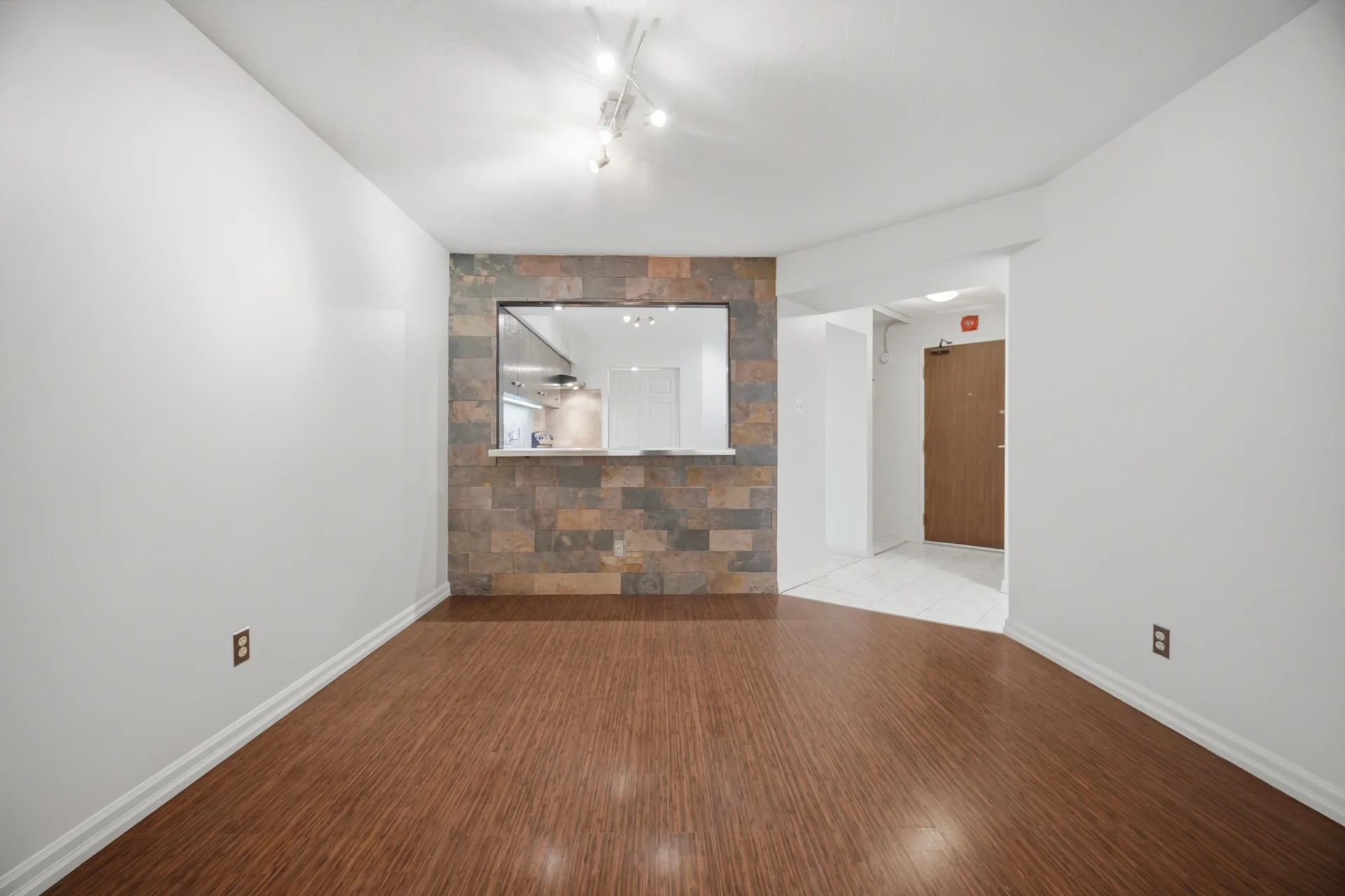 #411-1485 Lakeshore Road East, Mississauga - photo 25