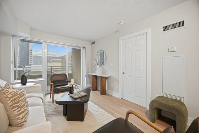 #635-250 Wellington Street West, Toronto - photo 21