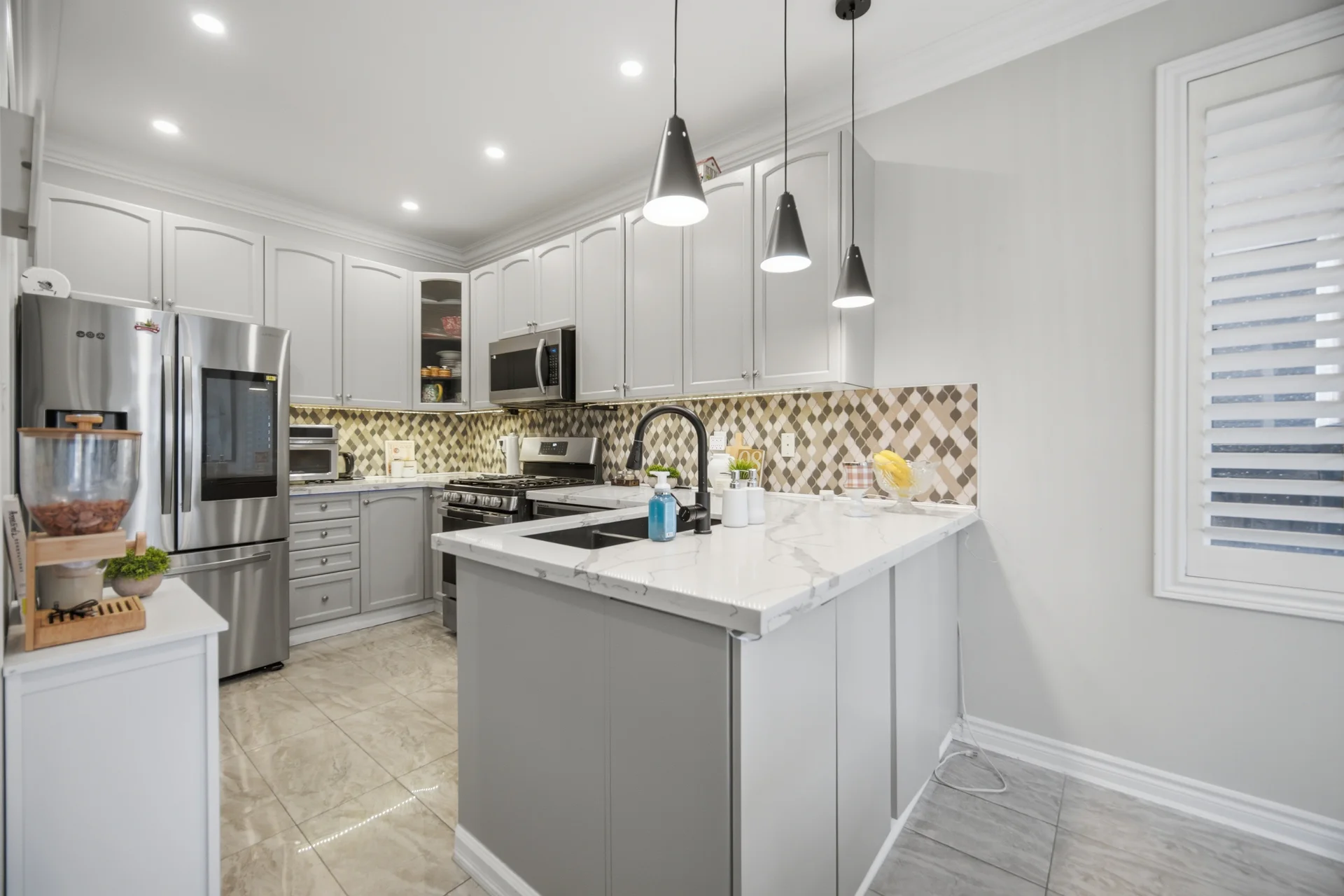 399 Savoline Boulevard, Milton - photo 20