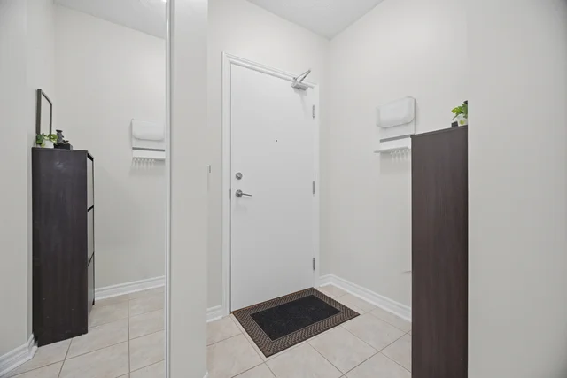 #1011-2379 Central Park Drive, Oakville - photo 7