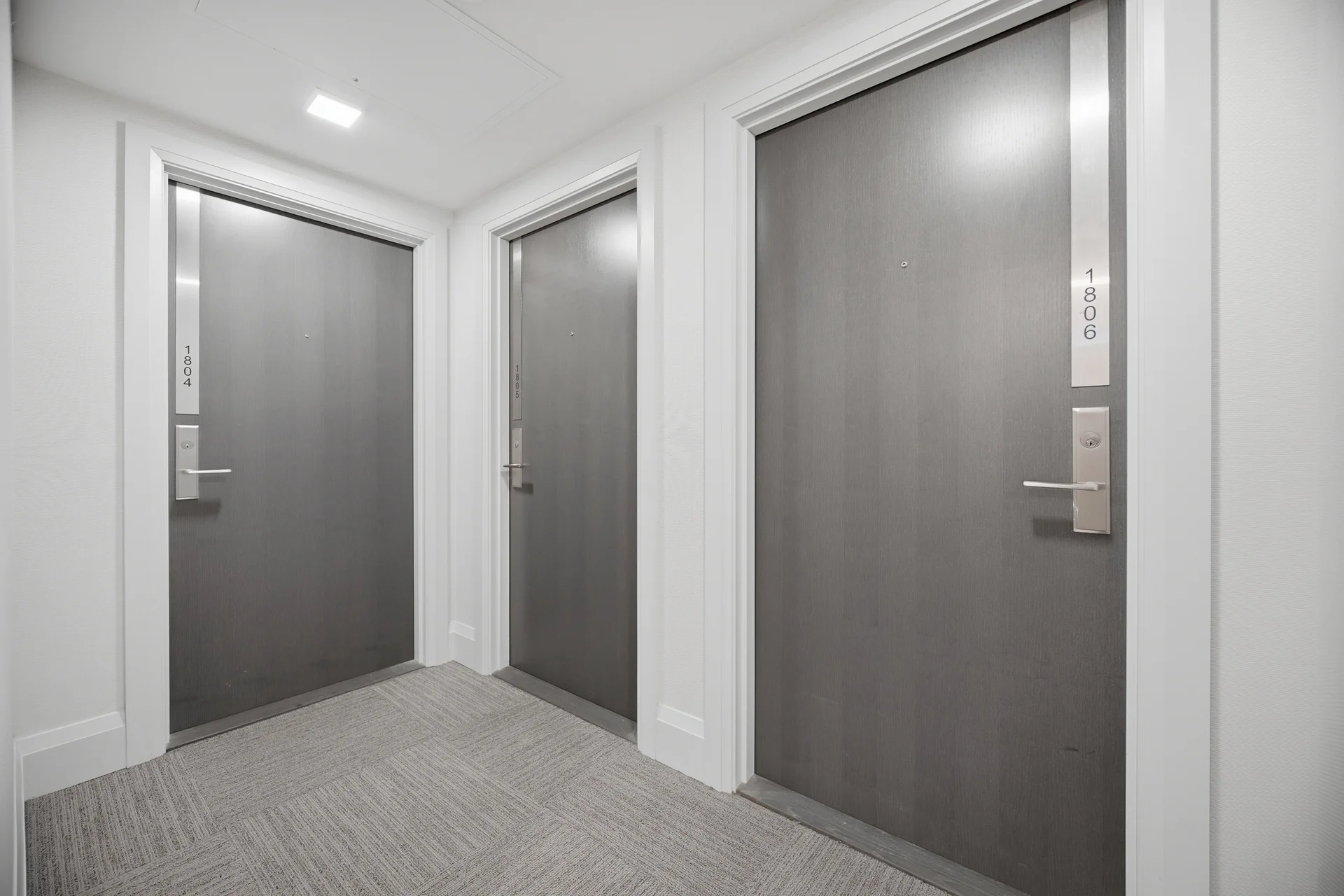 #1806-188 Cumberland Street, Toronto - photo 9