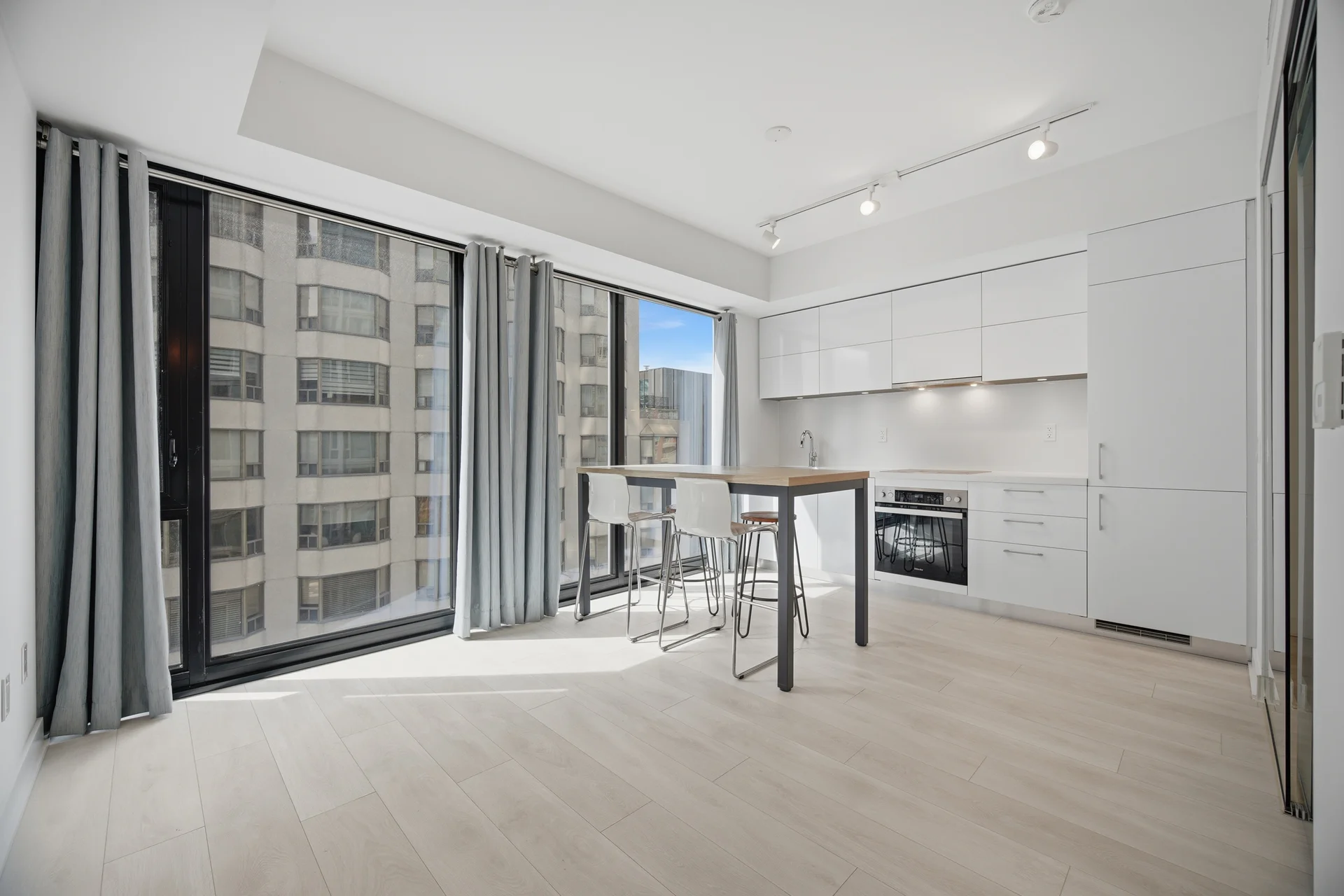 #1806-188 Cumberland Street, Toronto - photo 18
