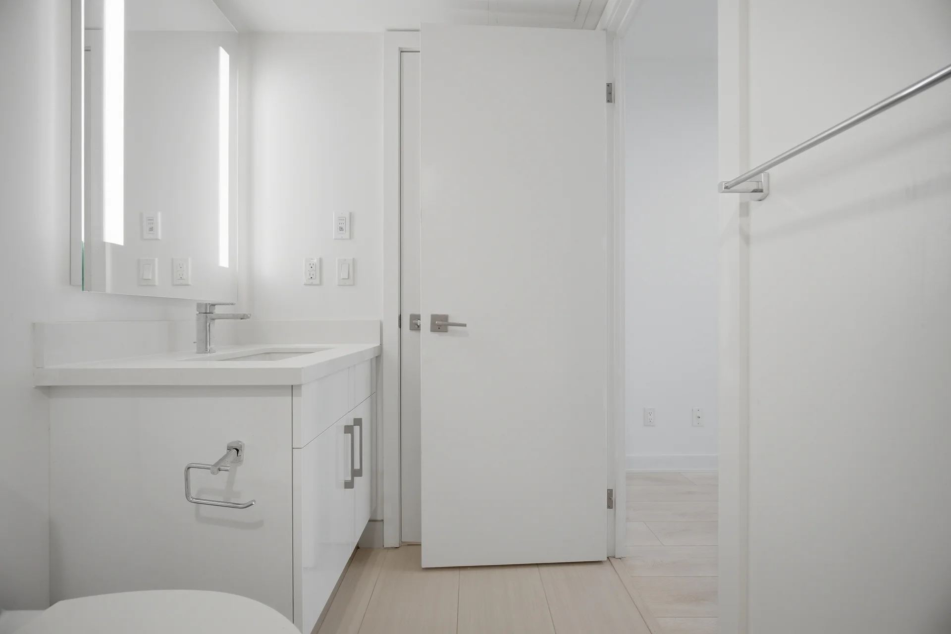 #1806-188 Cumberland Street, Toronto - photo 28