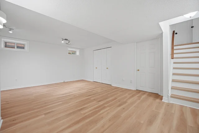 923 Redbird Crescent, Pickering - photo 52