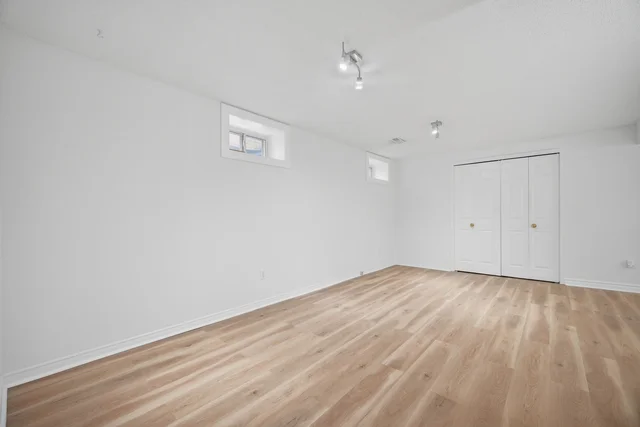 923 Redbird Crescent, Pickering - photo 57
