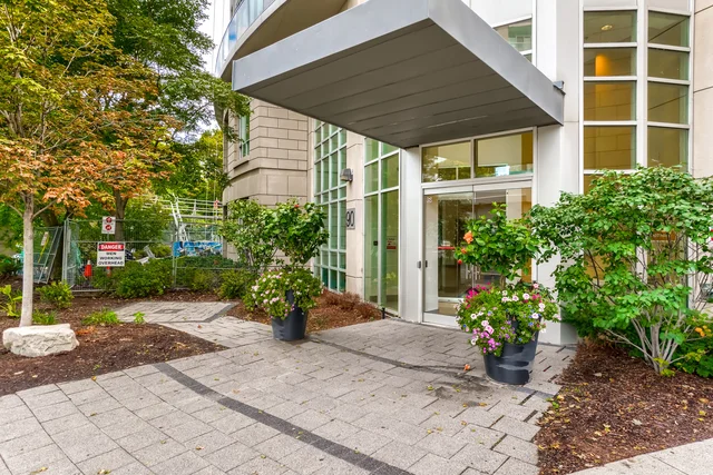 #205-90 Absolute Avenue, Mississauga - photo 4