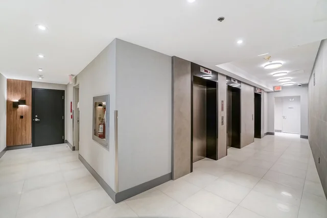 #205-90 Absolute Avenue, Mississauga - photo 8