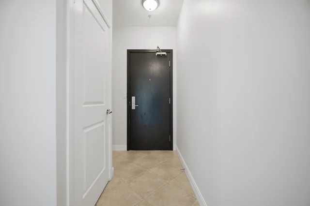 #205-90 Absolute Avenue, Mississauga - photo 10