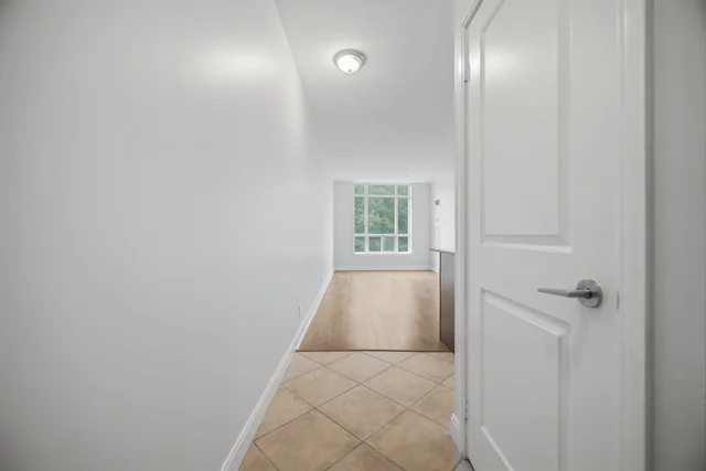 #205-90 Absolute Avenue, Mississauga - photo 11