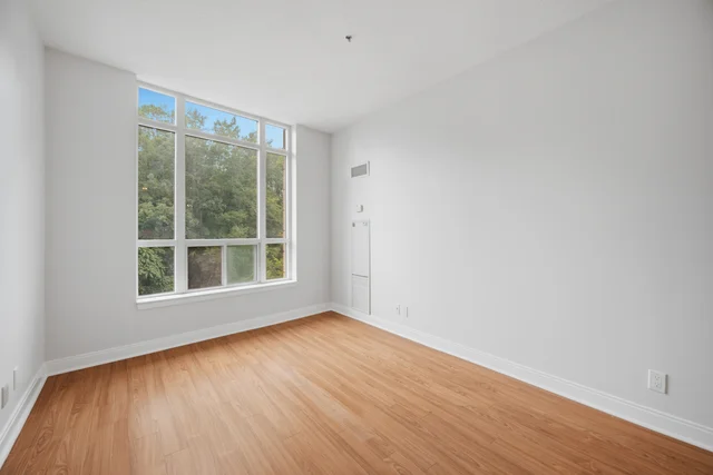 #205-90 Absolute Avenue, Mississauga - photo 21