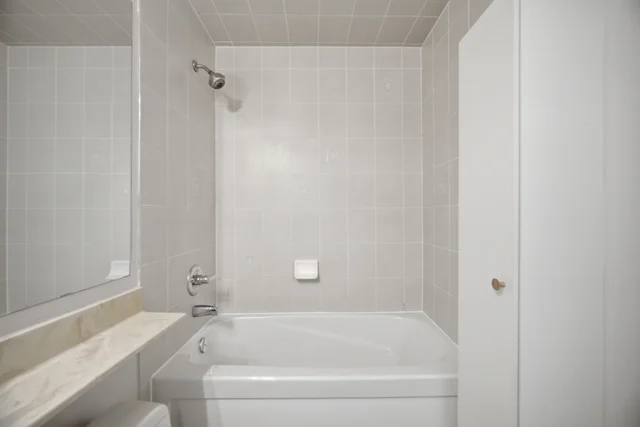 #205-90 Absolute Avenue, Mississauga - photo 26