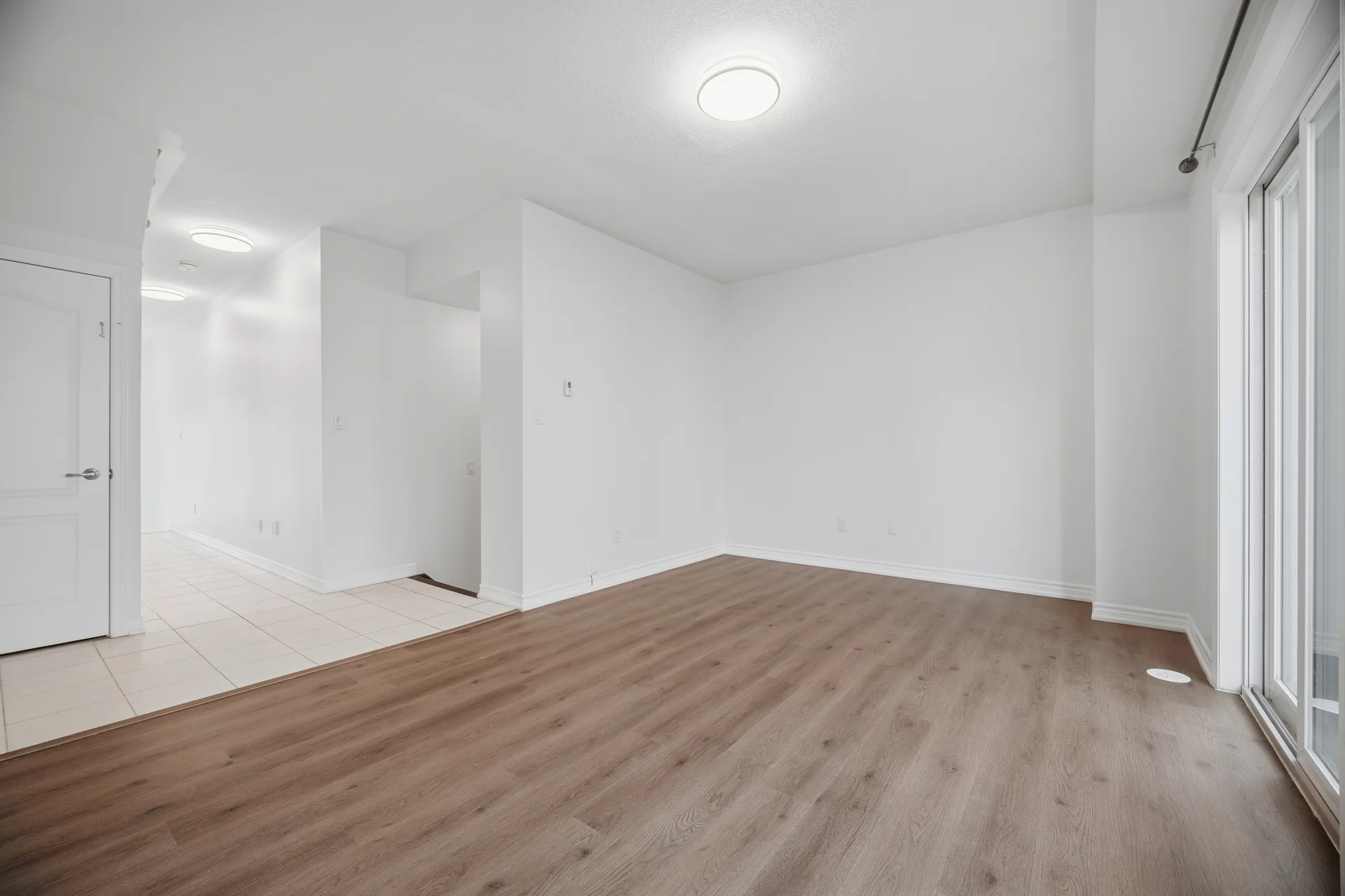 3663574