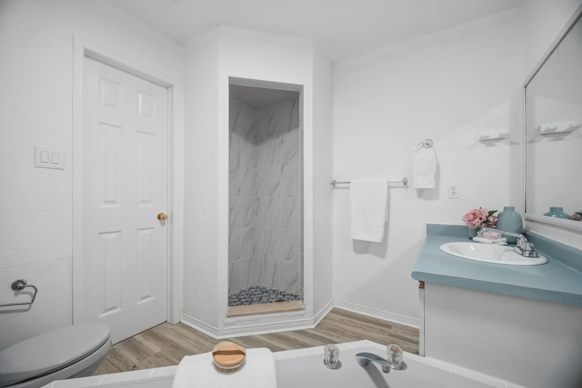 3663840