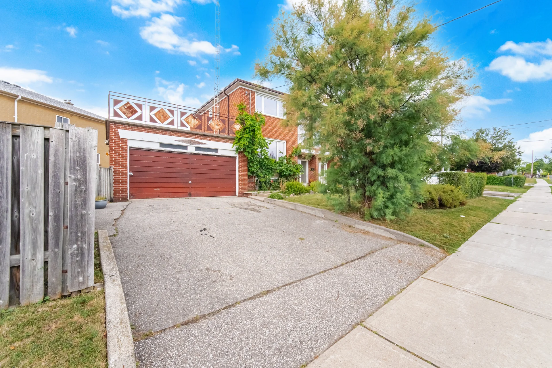 148 Giltspur Drive, North York - photo 2