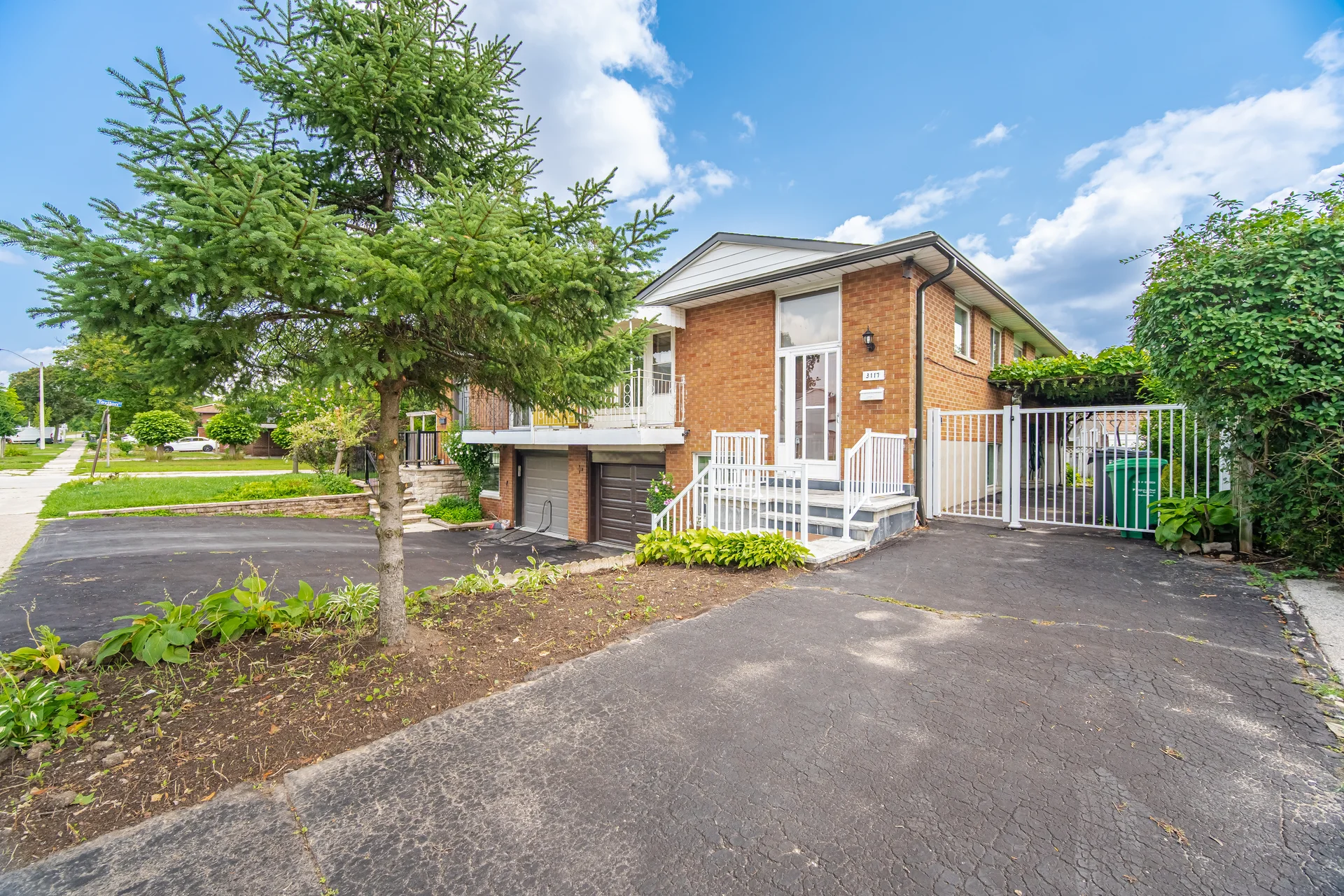 3117 Fieldgate Drive, Mississauga - photo 2