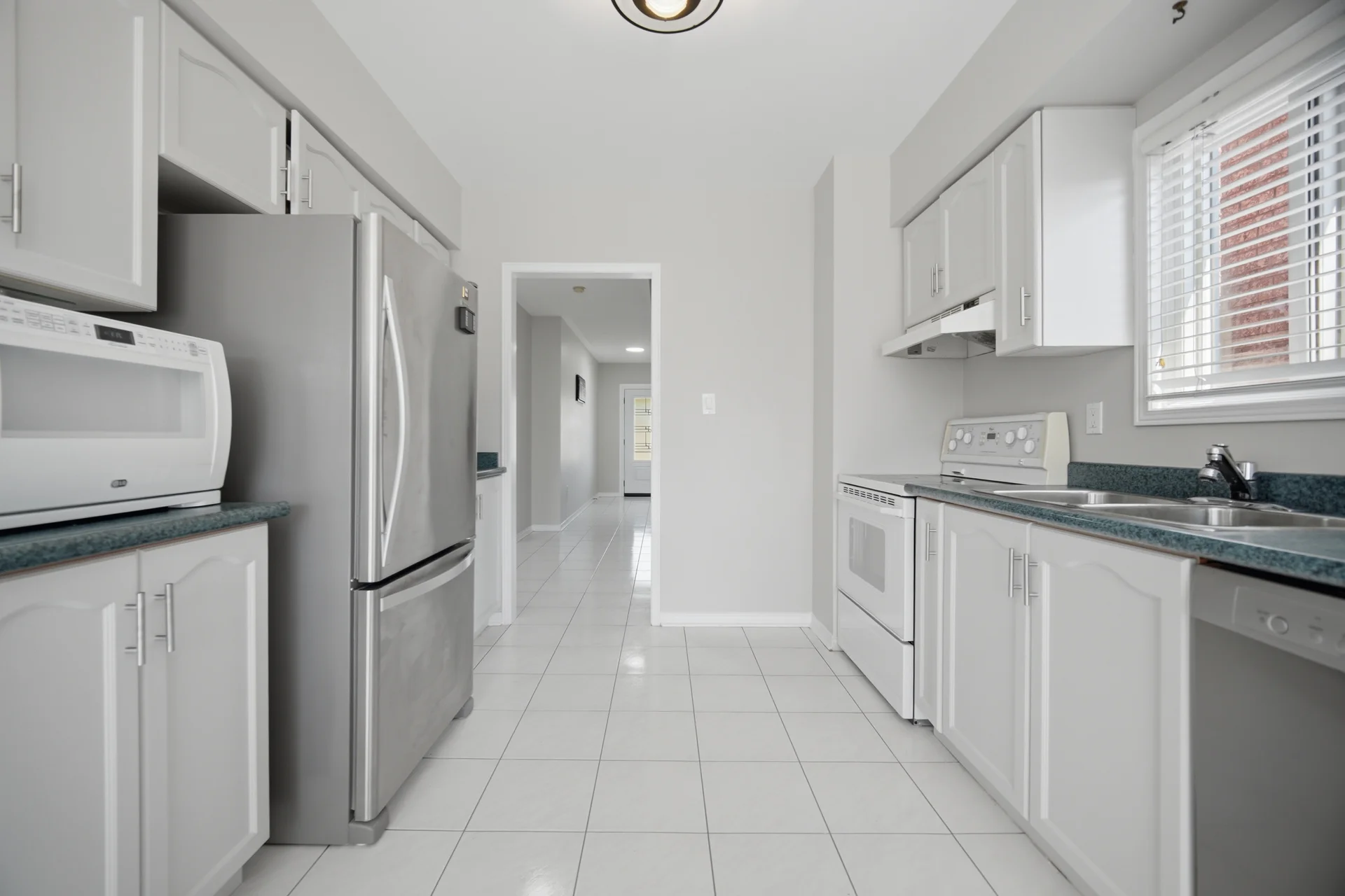 6177 Ford Road, Mississauga - photo 20