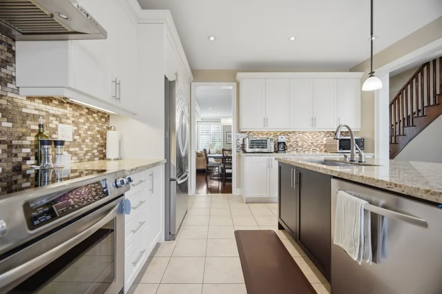 49 Learmont Avenue, Caledon - photo 20