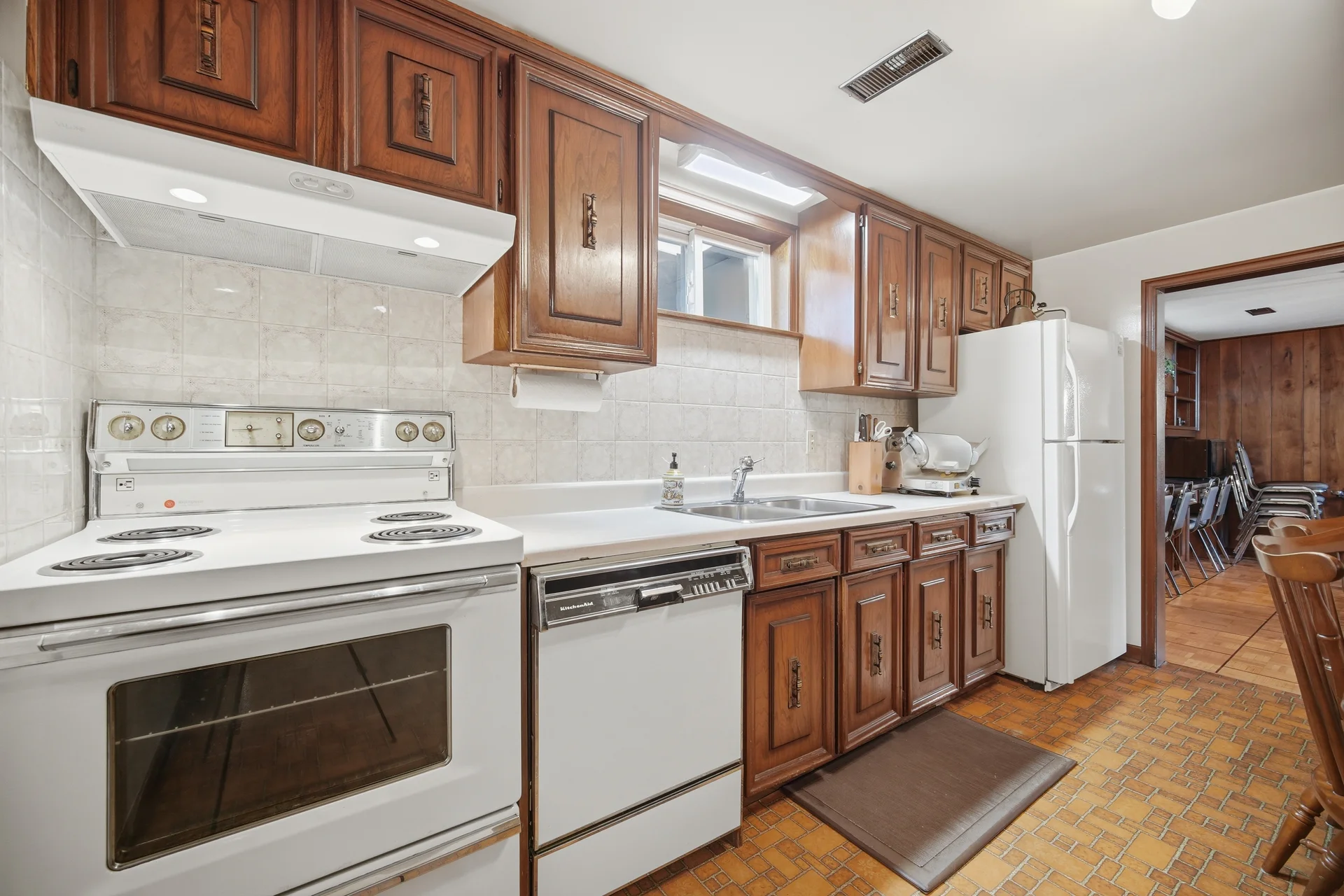 48 Clair Road, North York - photo 69