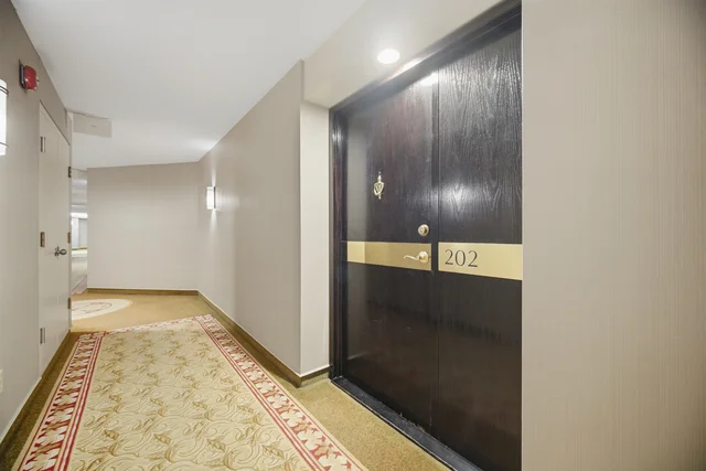 #202-1700 The Collegeway, Mississauga - photo 16