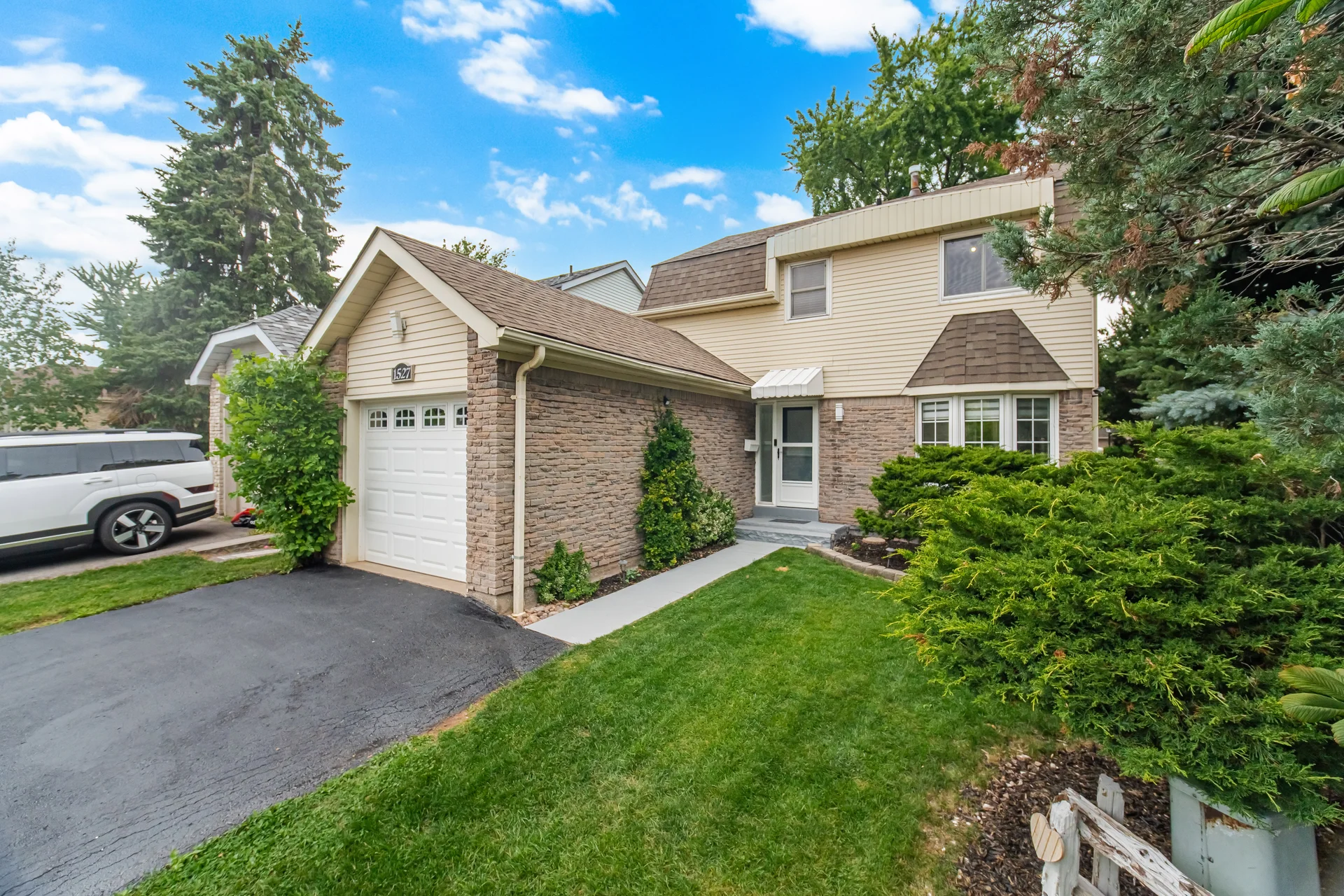 1527 Forestdale Court, Oakville - photo 3