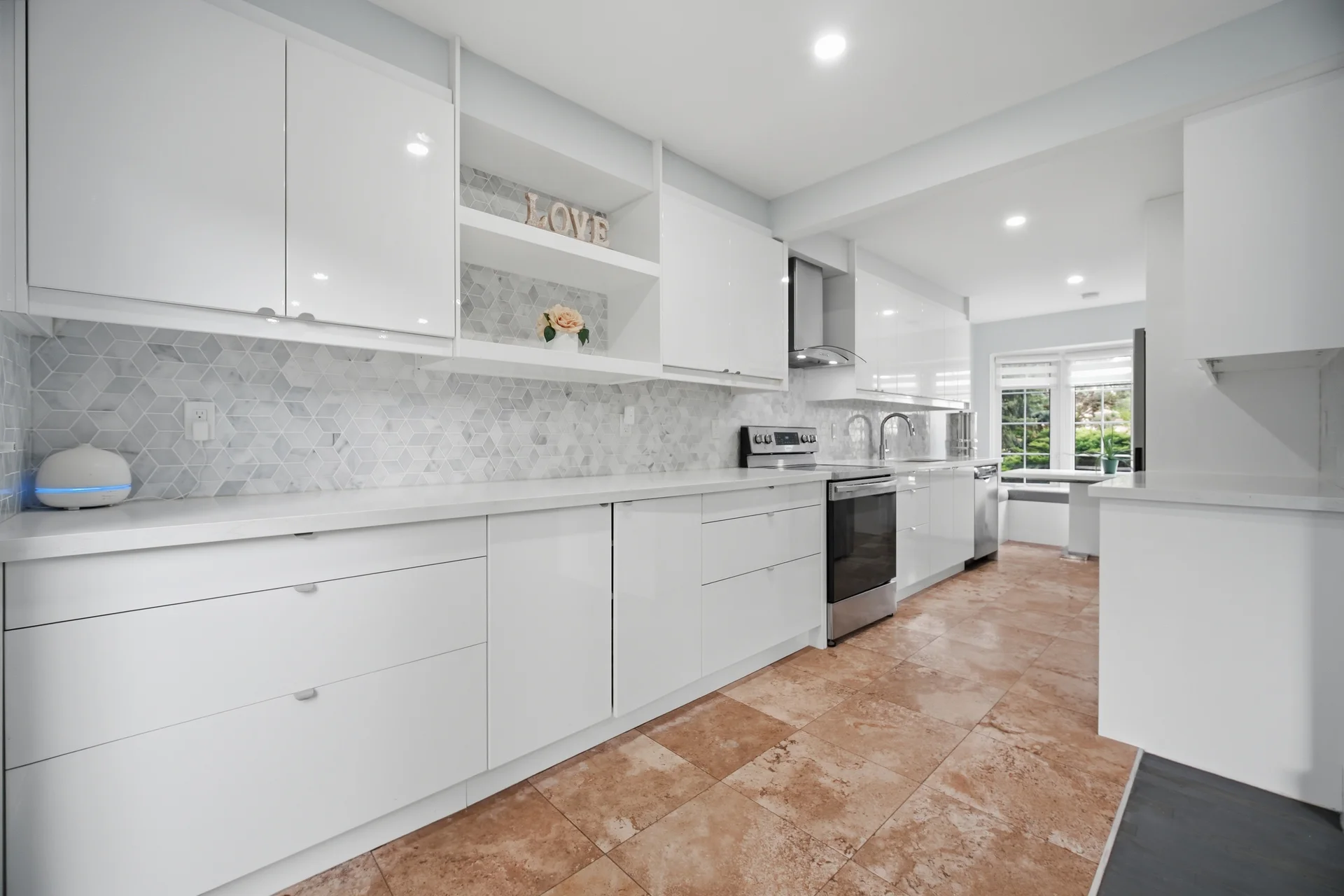 1527 Forestdale Court, Oakville - photo 12