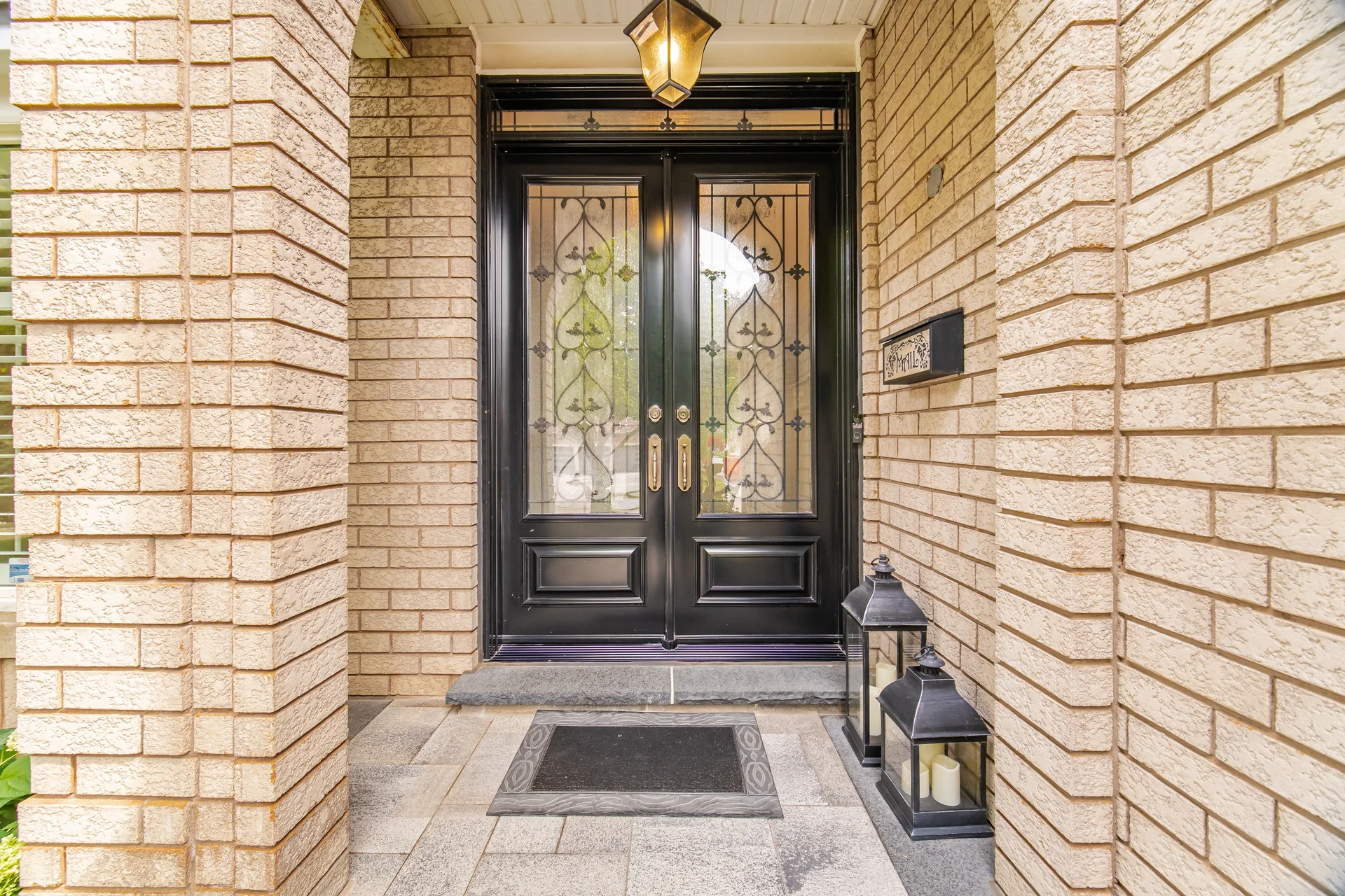 2152 Manor Hill Drive, Mississauga - photo 28