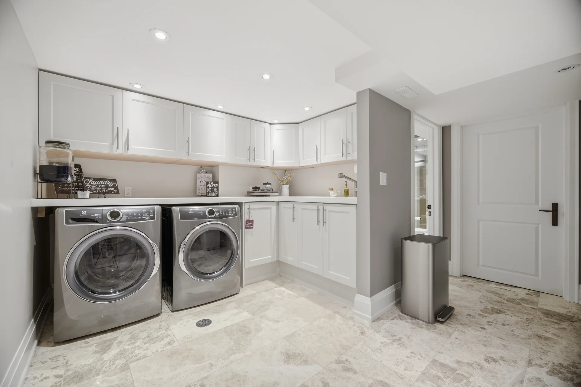 2152 Manor Hill Drive, Mississauga - photo 121