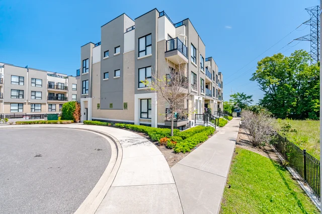 #233-515 Kingbird Grove, Scarborough - photo 2