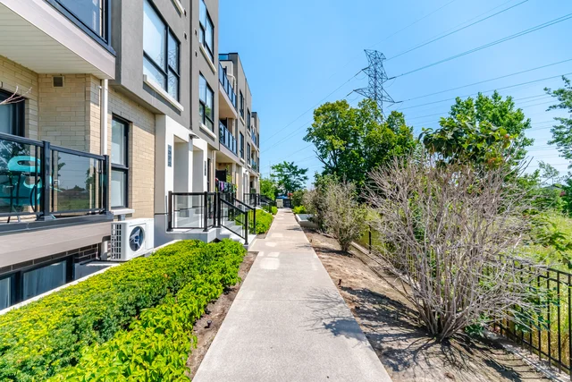 #233-515 Kingbird Grove, Scarborough - photo 3