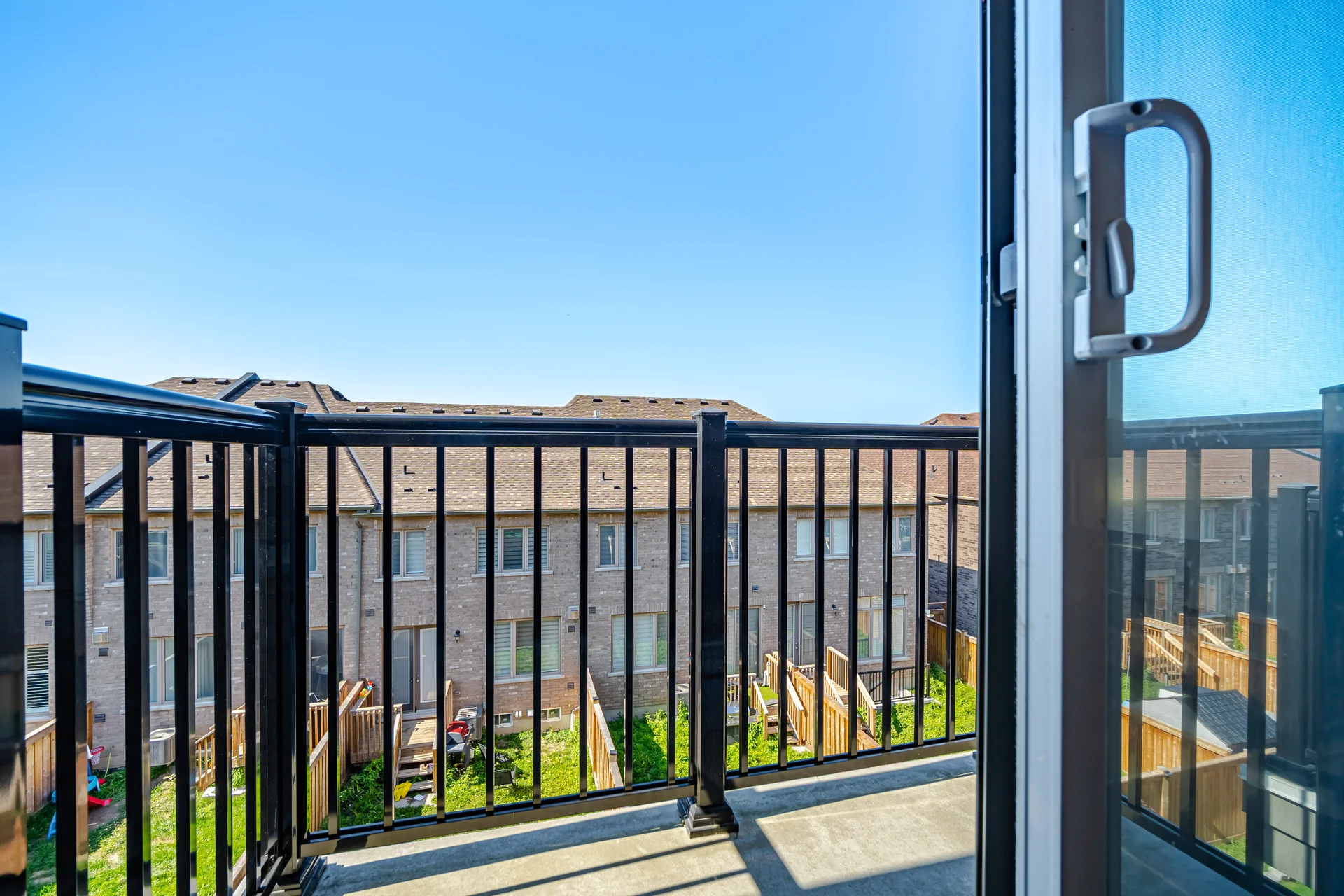 38 Hallmark Way, Whitby - photo 34