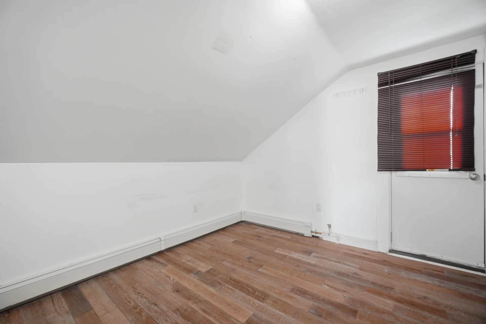 3331 Dundas Street West, Toronto - photo 22