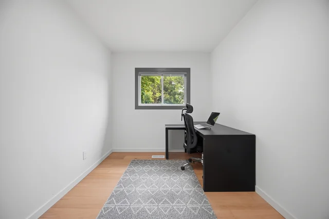 32 Maple Avenue East, Georgetown - photo 33