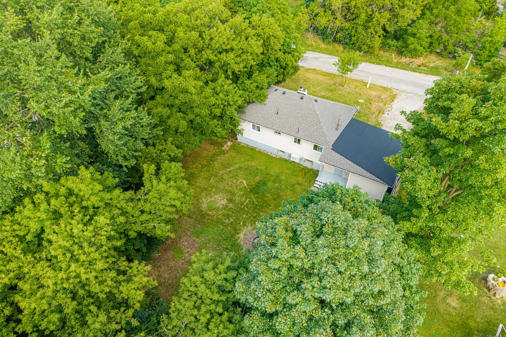 32 Maple Avenue East, Georgetown - photo 82
