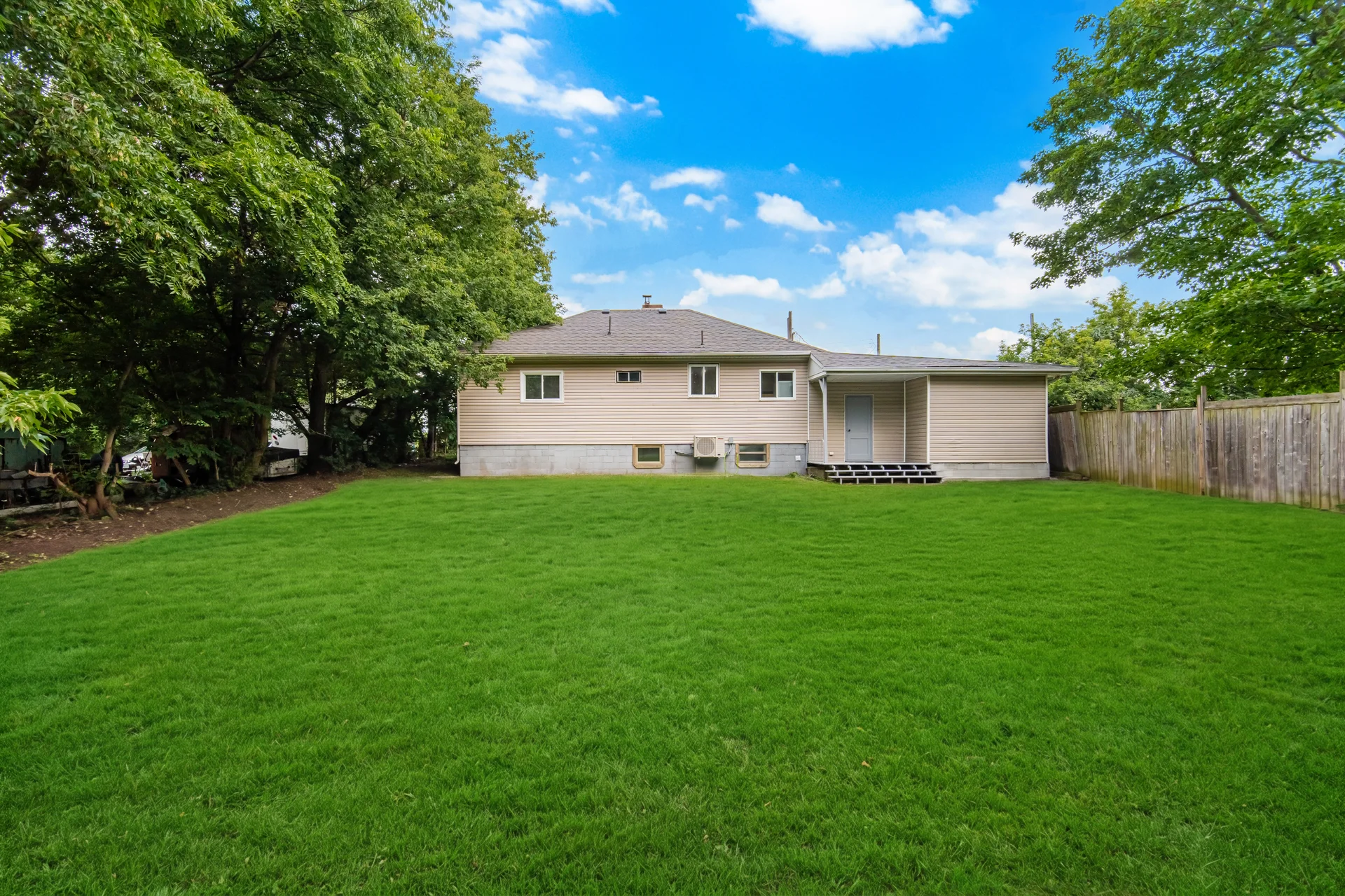32 Maple Avenue East, Georgetown - photo 69