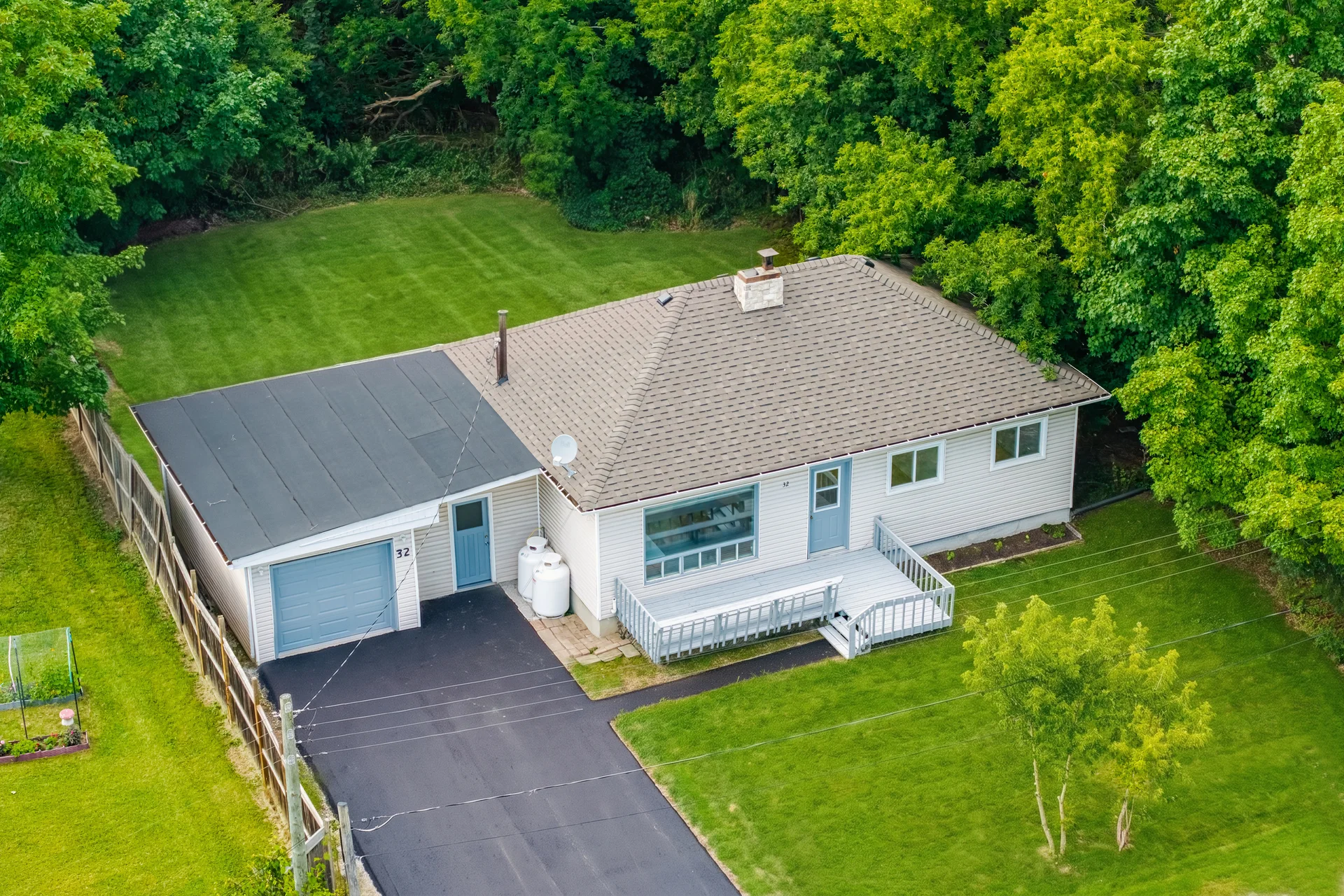 32 Maple Avenue East, Georgetown - photo 4